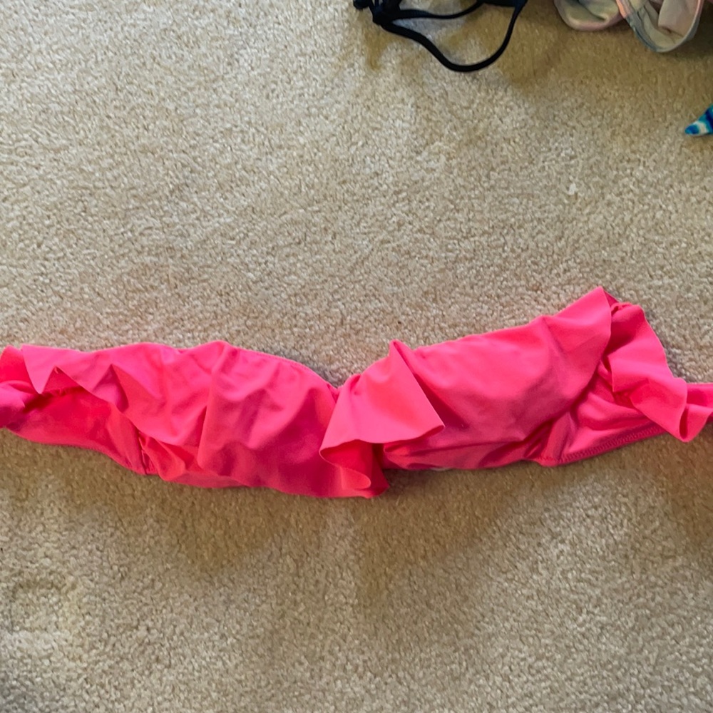 Very flattering Victoria’s Secret neon pink strapless top